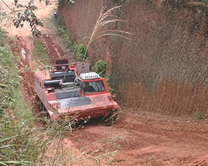 特種車漏油原因